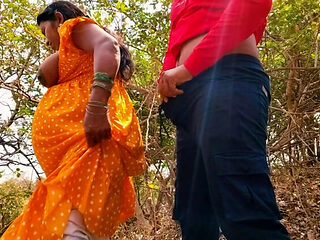 Permi Pooja Outdoor Bathroom Sex - Desi Bhabhi Doggy Style in Jungle Morning