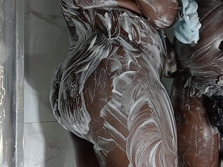 A shower, a nice blowjob from my lover, that makes me even more excited.