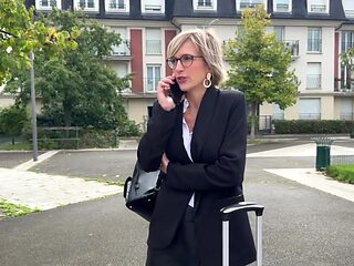 For Lexie, any experience is worth taking! - Jacquie et Michel TV