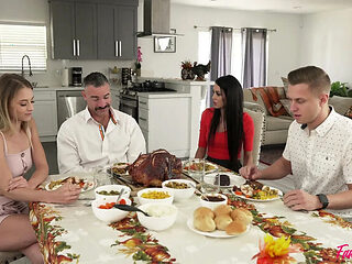 Everything Goes Wrong for Thanksgiving – S4E2 - Kyler Quinn Blowjob & Creampie Foursome