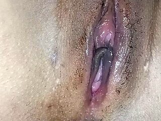 Horny Virgin Pussy Want to Be Suck by Old Daddy