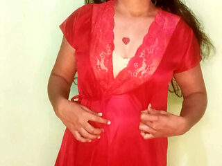 Desi Indian Tamil girl Seduced show her body