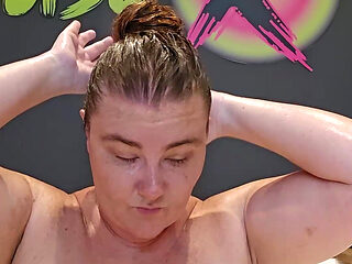 Ashley Turns Her Bath Hair Wash Into Toy Play