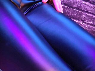 Foot Worship - Maitresse Julia