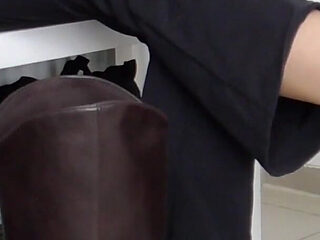 Fußsklavendiente Beim Nach Hause Kommen!