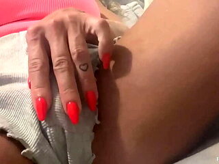 Big Clit MILF Fabi Drumond Masturbates Hard to Orgasm - Solo Amateur Homemade