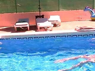 JoJo Seduces A Young Man At The Hotel Pool