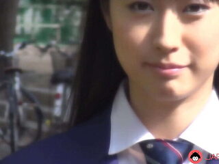 Tomomi Motozawa Gives Blowjob in School Uniform