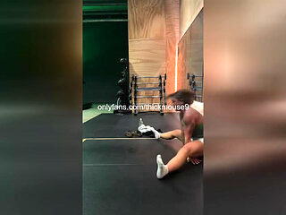 18-year-old accidentally flashes her pussy while doing yoga