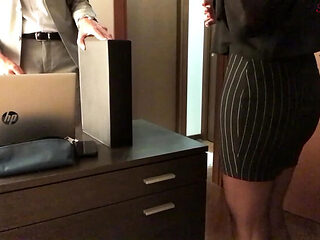 Boss Secretary Blowjob: Office MILF in Stockings Gets Fucked for Early Leave