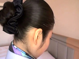 Elegant Flight Attendant Ryu Delivers a Performance Filled with Beauty and Passion - 1
