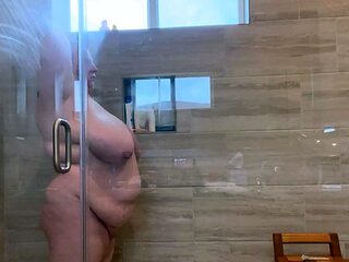 Amateur wild chick solo masturbation