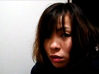 Japanese MILF Secretary in Silent Amateur Video